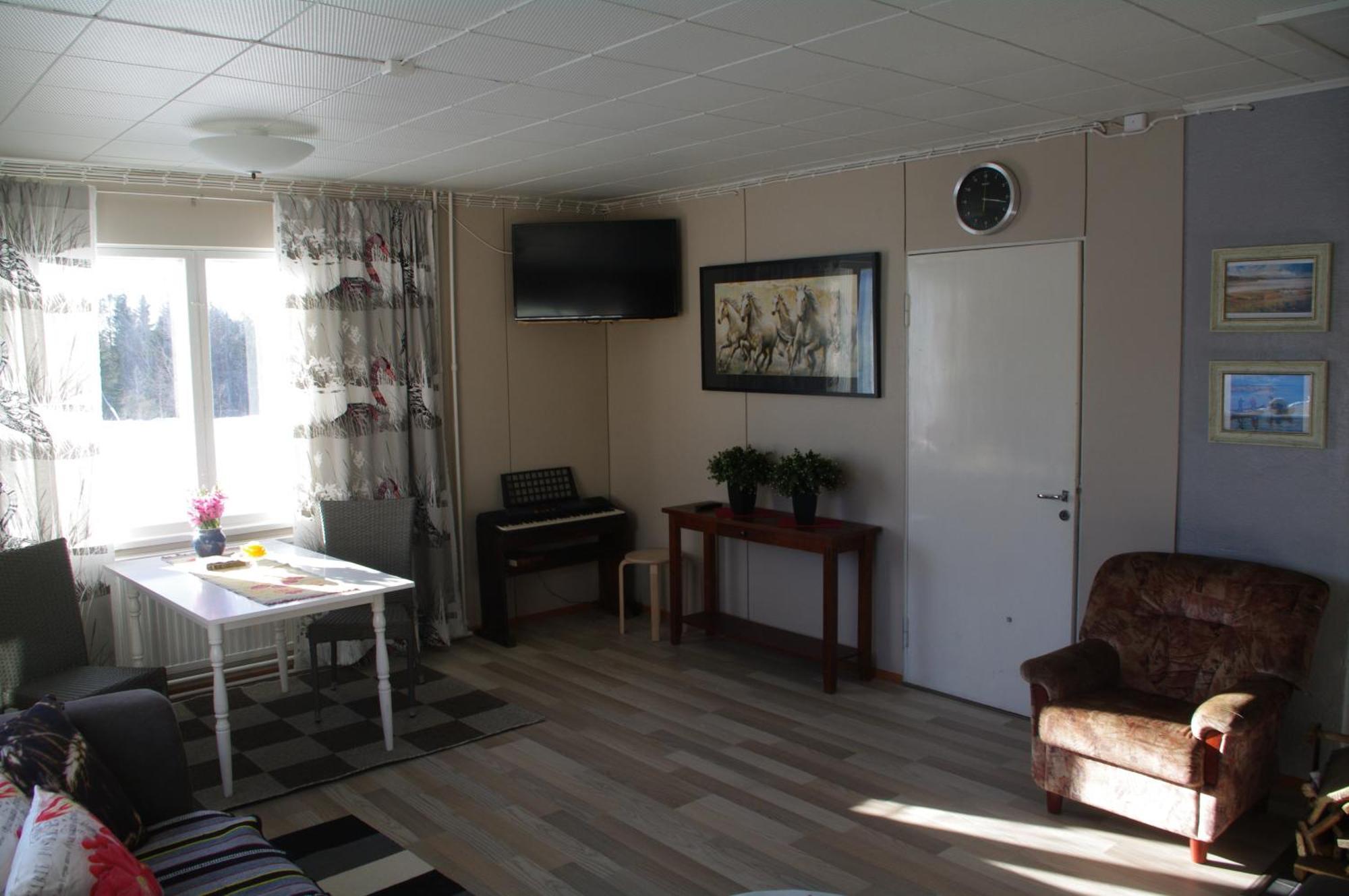 Aneen Loma Vacation And Cottages Posio Quarto foto