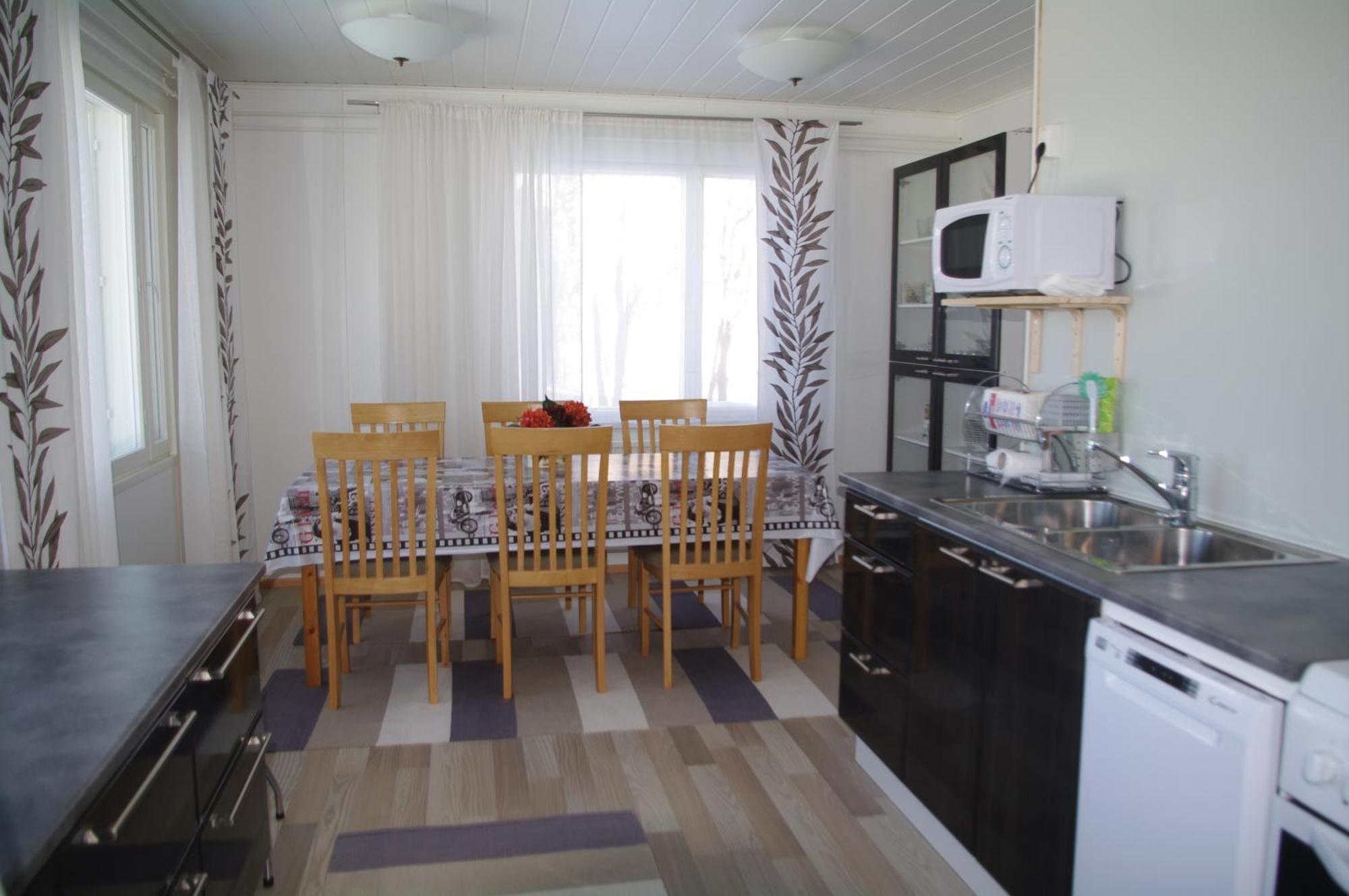 Aneen Loma Vacation And Cottages Posio Quarto foto