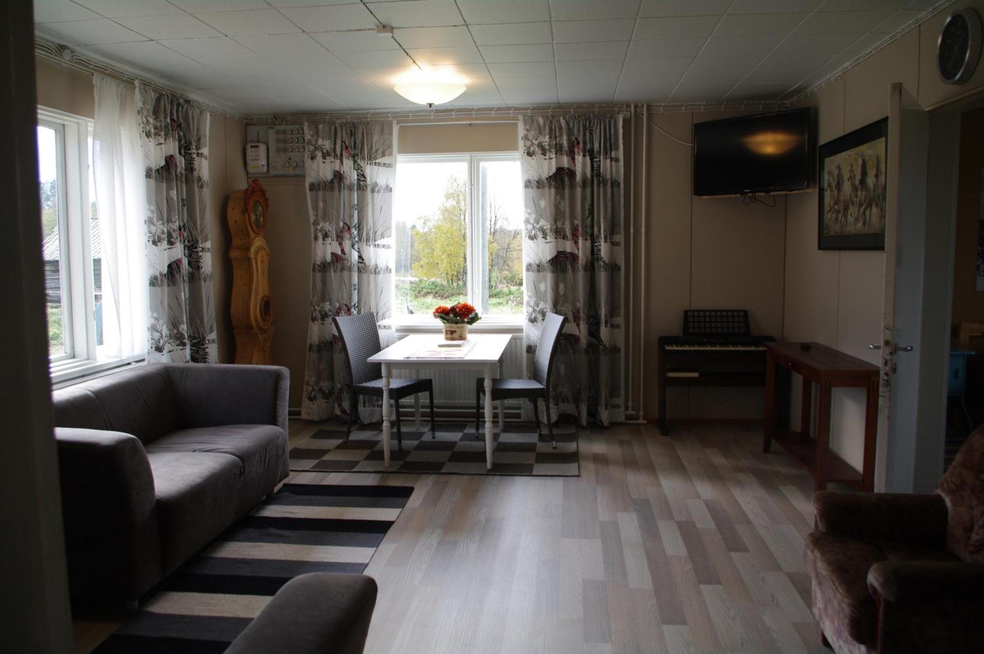 Aneen Loma Vacation And Cottages Posio Quarto foto
